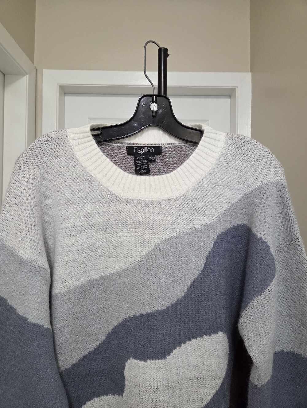 NWT Papillon Blanc Gray Blue Brown Colorblock Crewneck Knit Sweater Cozy Chic - Picture 3 of 8